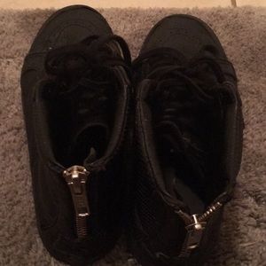Black leather vans